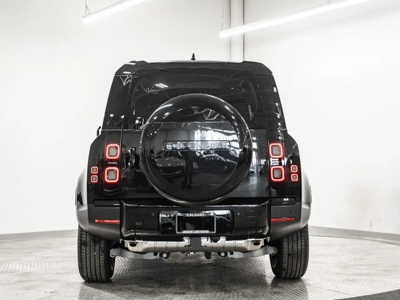 Land Rover Defender photo Land Rover Defender