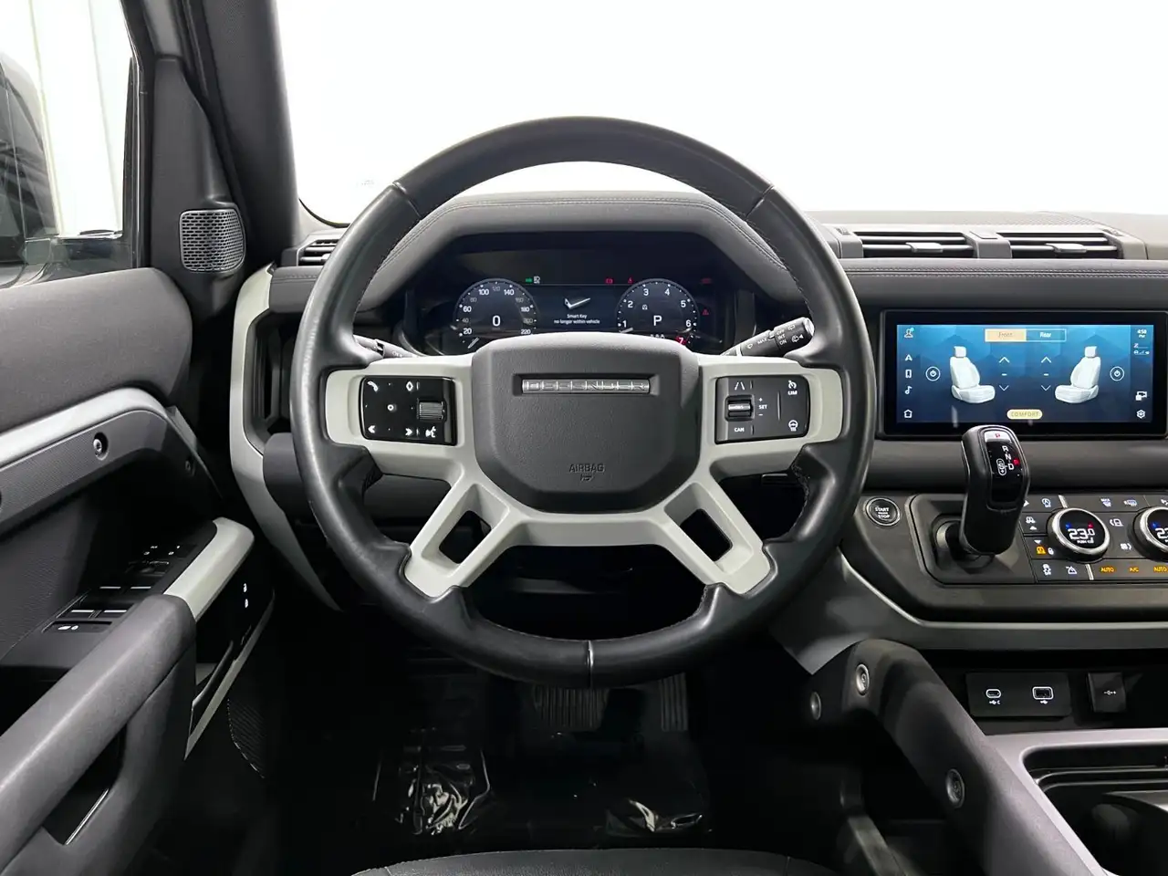 Land Rover Defender photo Land Rover Defender