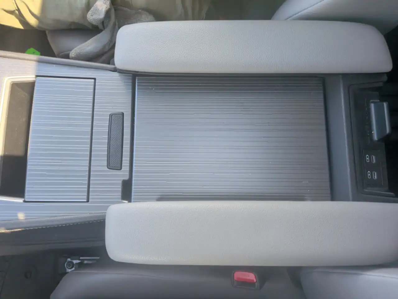 Toyota Sienna снимка Toyota Sienna