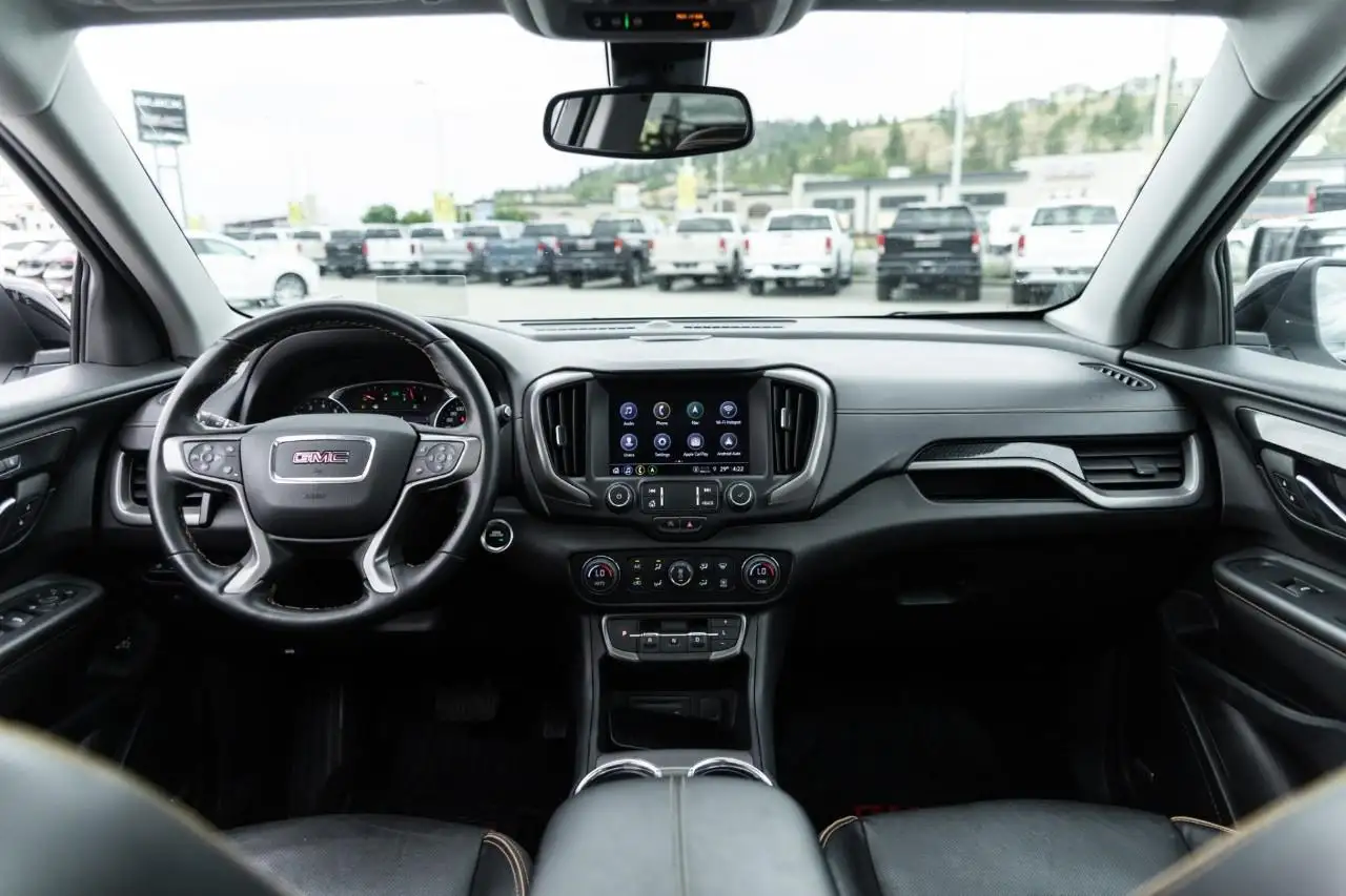 GMC Terrain photo GMC Terrain