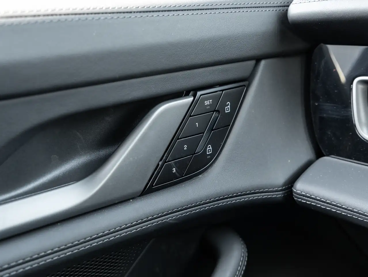 Porsche Taycan снимка Porsche Taycan