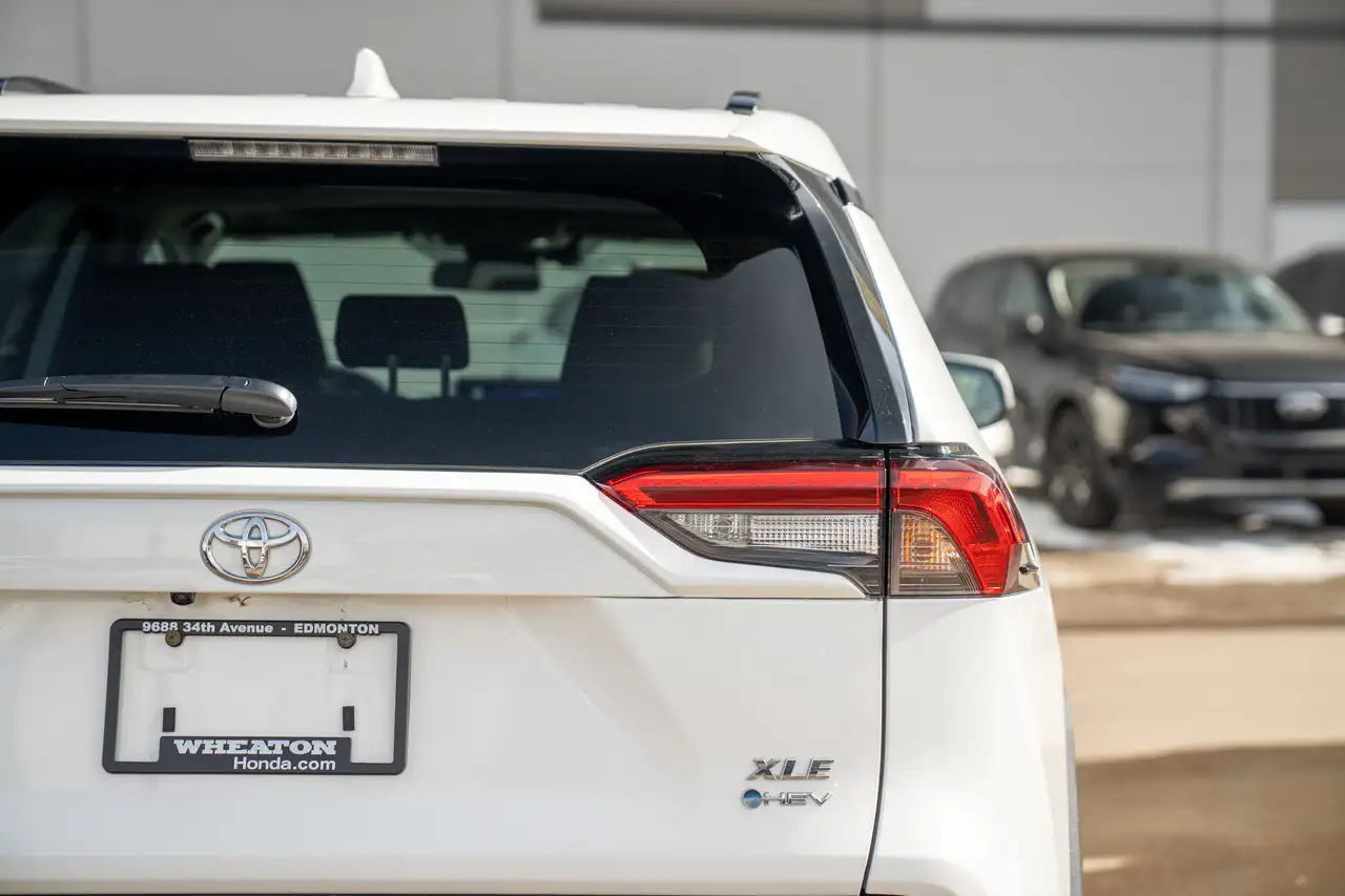 Toyota RAV 4 снимка Toyota RAV 4