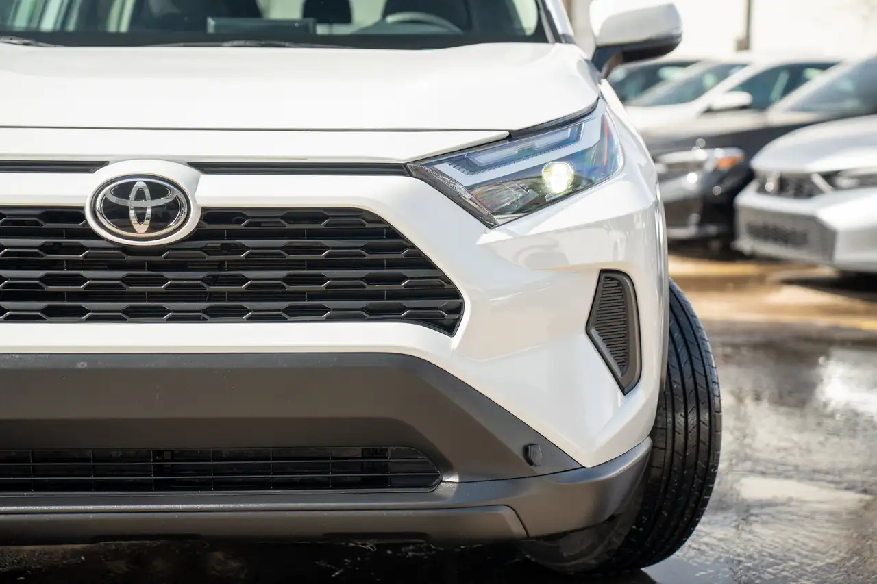 Toyota RAV 4 снимка Toyota RAV 4