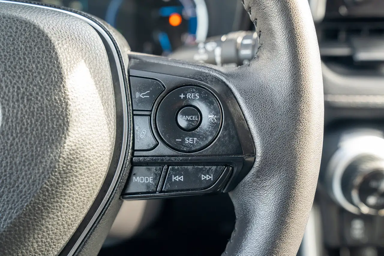 Toyota RAV 4 снимка Toyota RAV 4