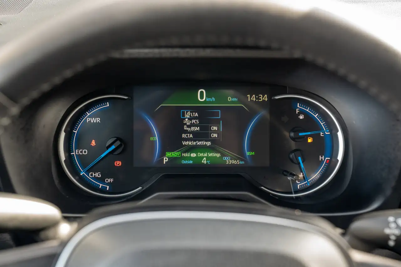 Toyota RAV 4 снимка Toyota RAV 4