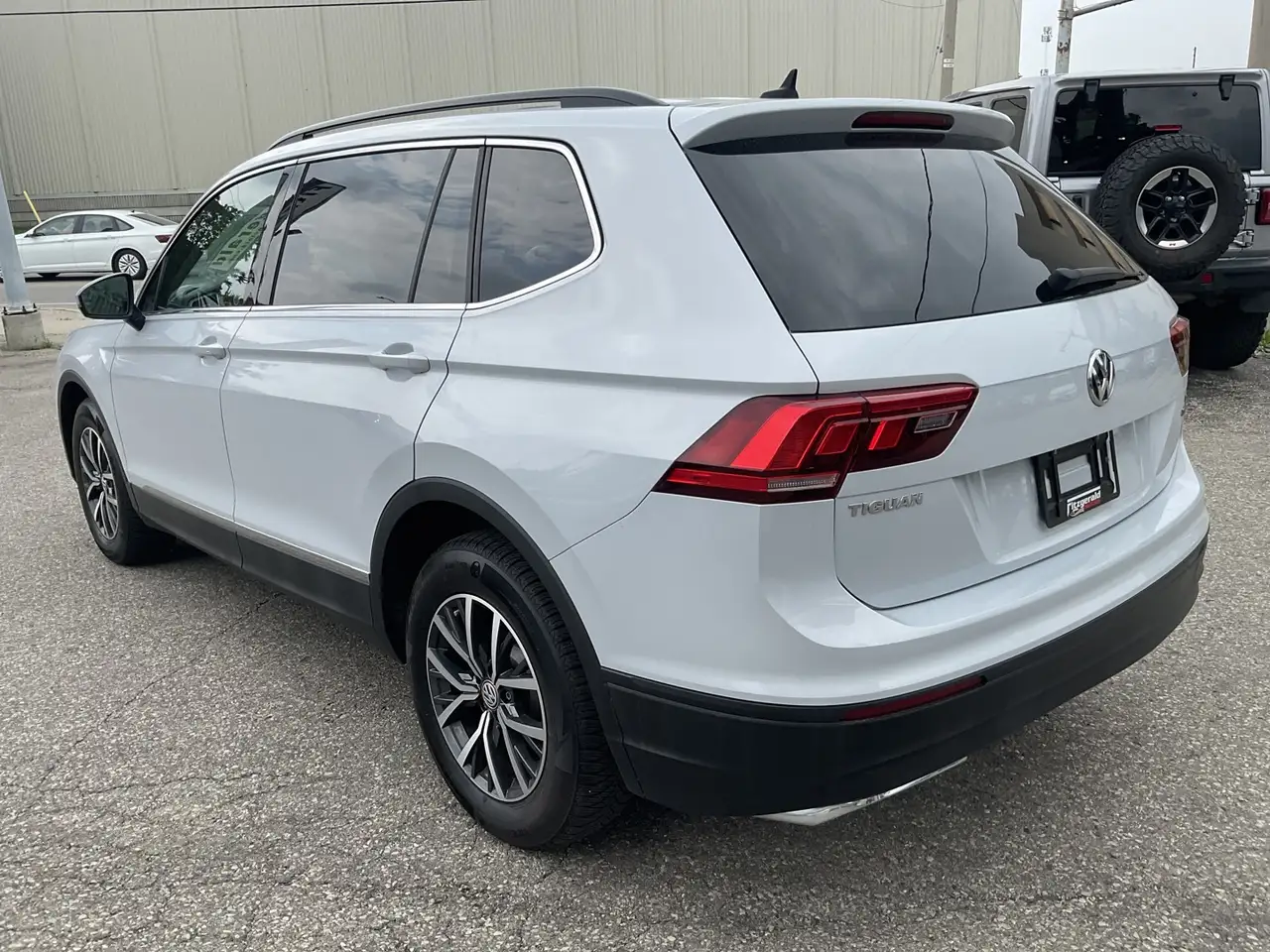 Volkswagen Tiguan photo Volkswagen Tiguan