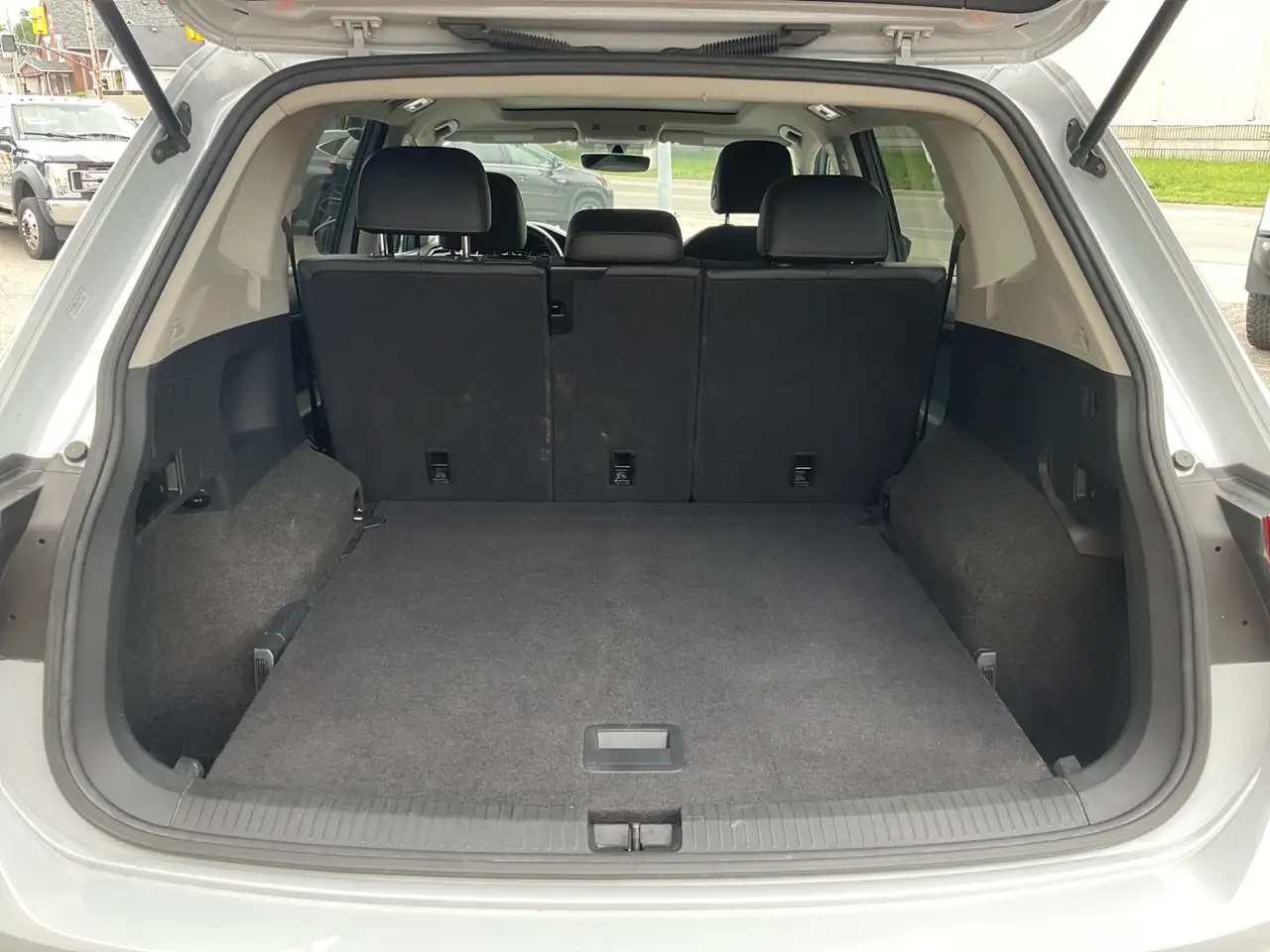 Volkswagen Tiguan photo Volkswagen Tiguan