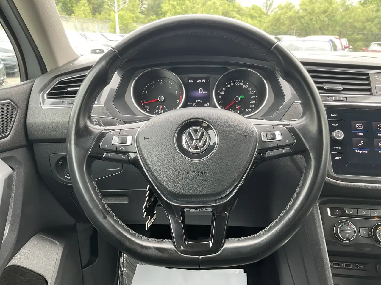 Volkswagen Tiguan photo Volkswagen Tiguan