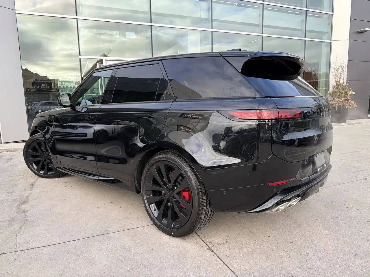 Land Rover Range Rover Sport photo Land Rover Range Rover Sport