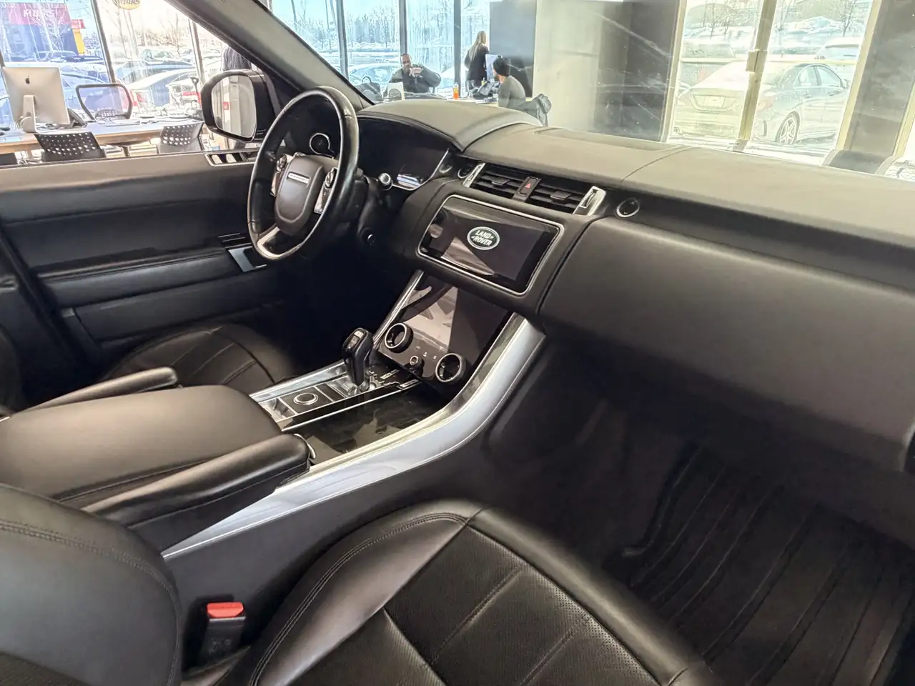 Land Rover Range Rover Sport снимка Land Rover Range Rover Sport