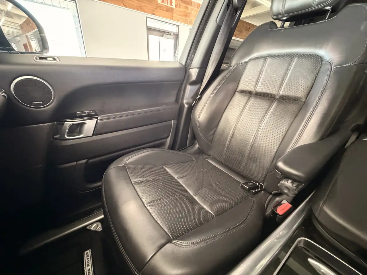 Land Rover Range Rover Sport снимка Land Rover Range Rover Sport