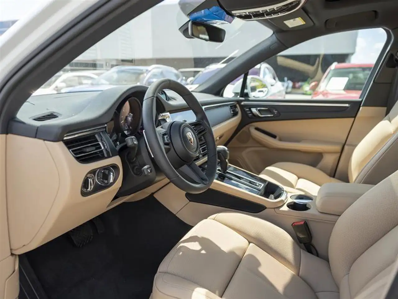 Porsche Macan снимка Porsche Macan