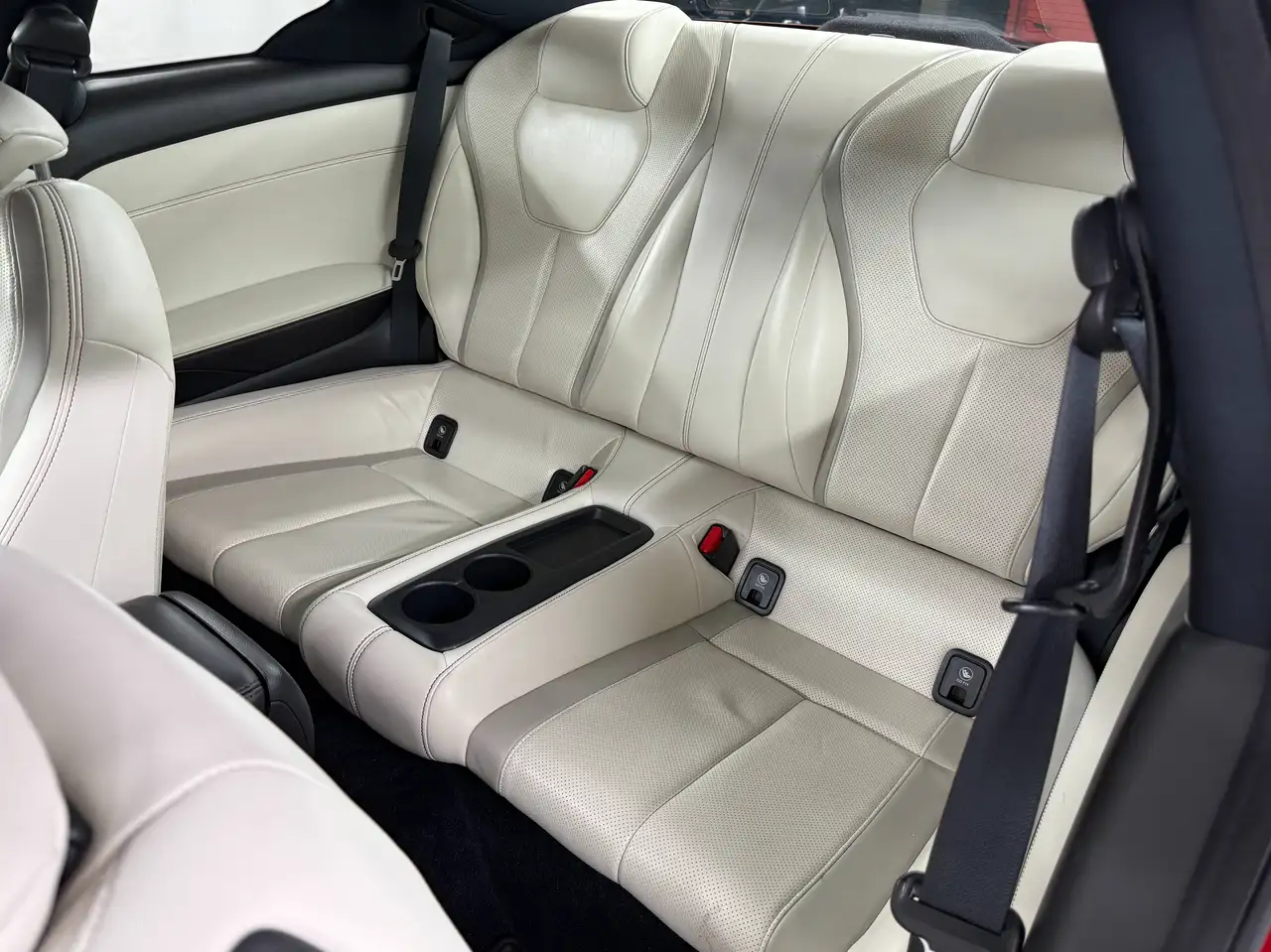 Infiniti Q60 fotografie Infiniti Q60