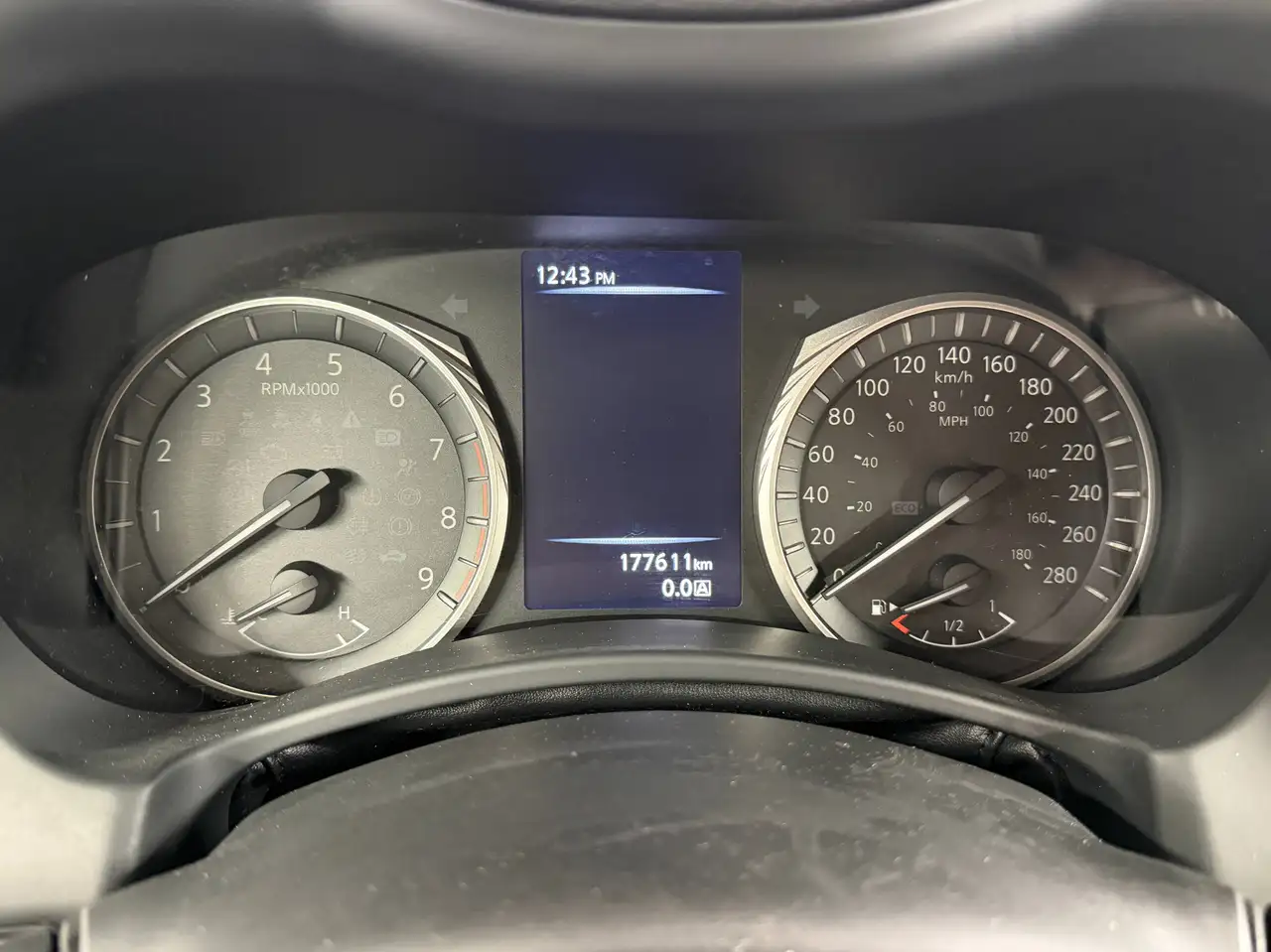 Infiniti Q60 fotografie Infiniti Q60