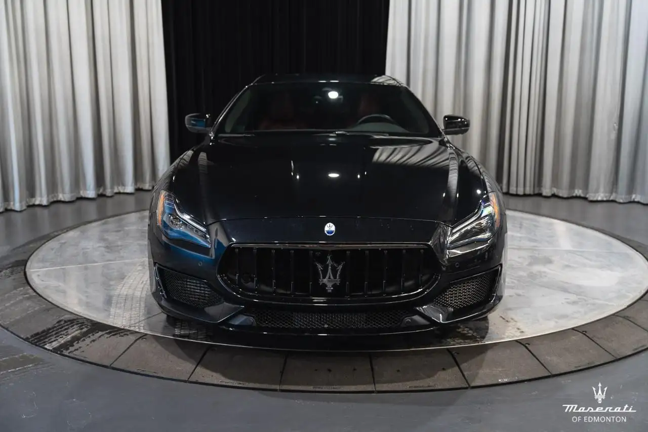 Maserati Quattroporte photo Maserati Quattroporte