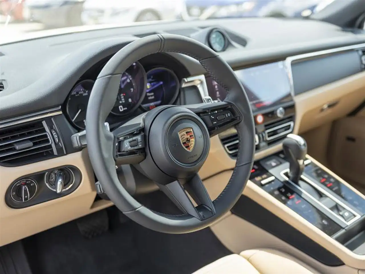 Porsche Macan снимка Porsche Macan