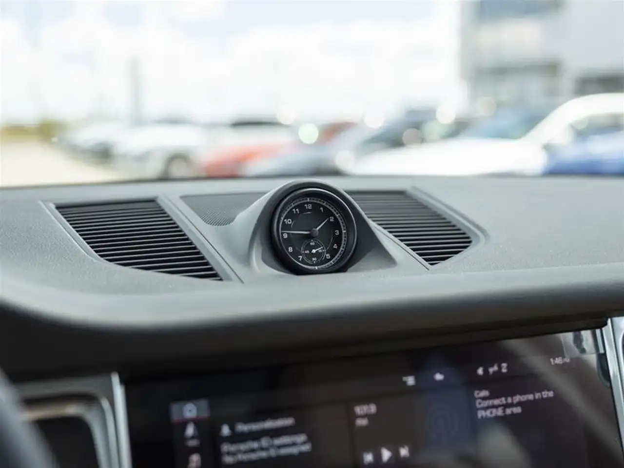 Porsche Macan снимка Porsche Macan