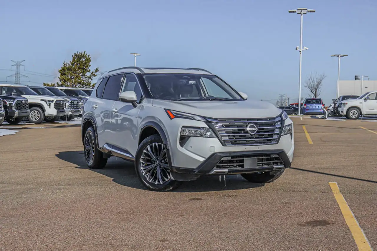 Nissan Rogue снимка Nissan Rogue