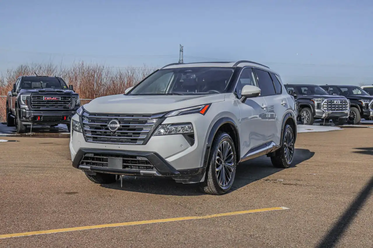 Nissan Rogue снимка Nissan Rogue