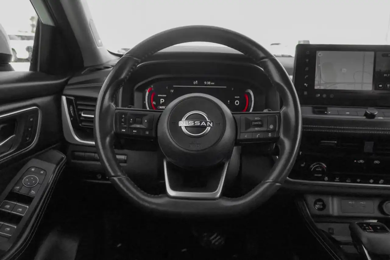Nissan Rogue снимка Nissan Rogue