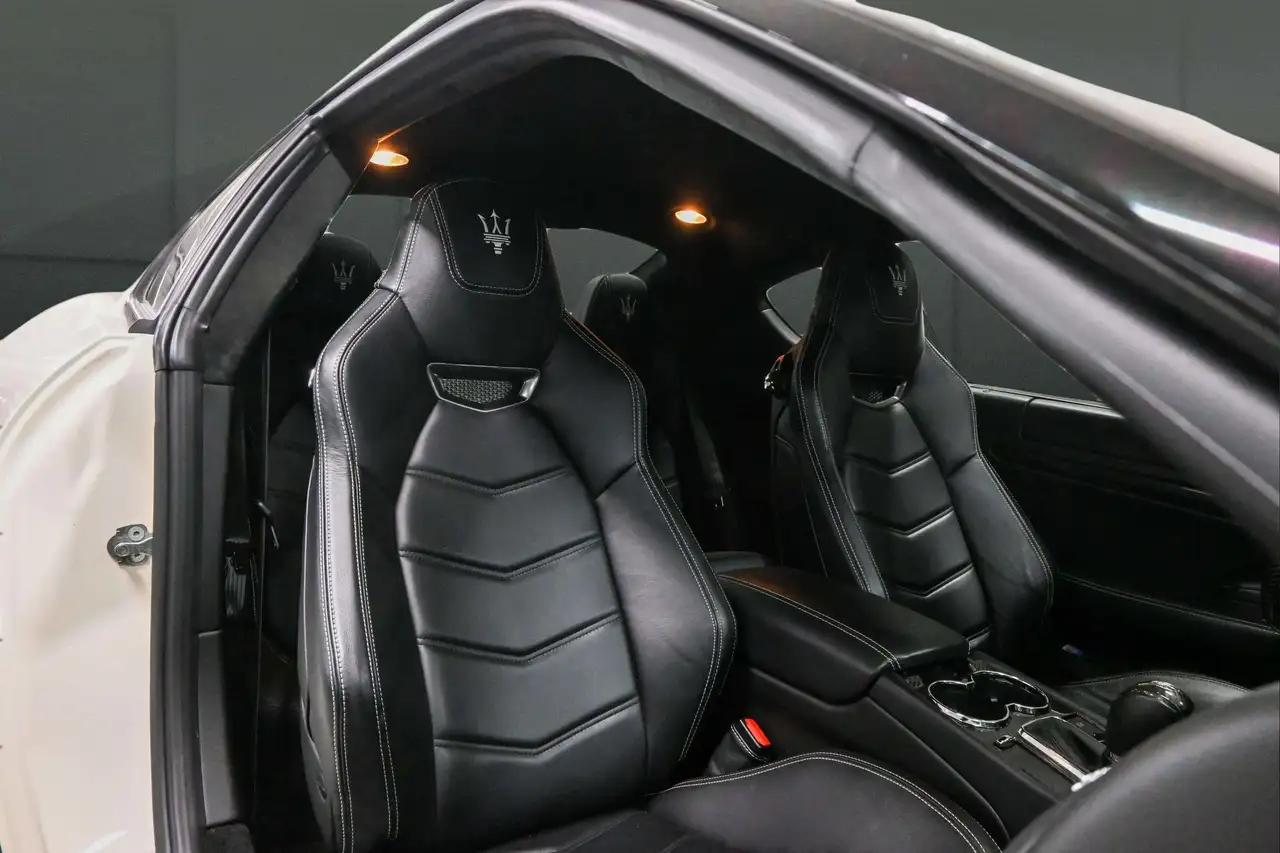 Maserati GranTurismo снимка Maserati GranTurismo