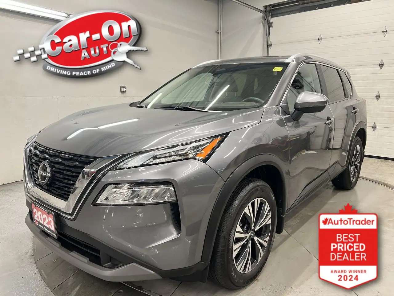 Nissan Rogue снимка Nissan Rogue