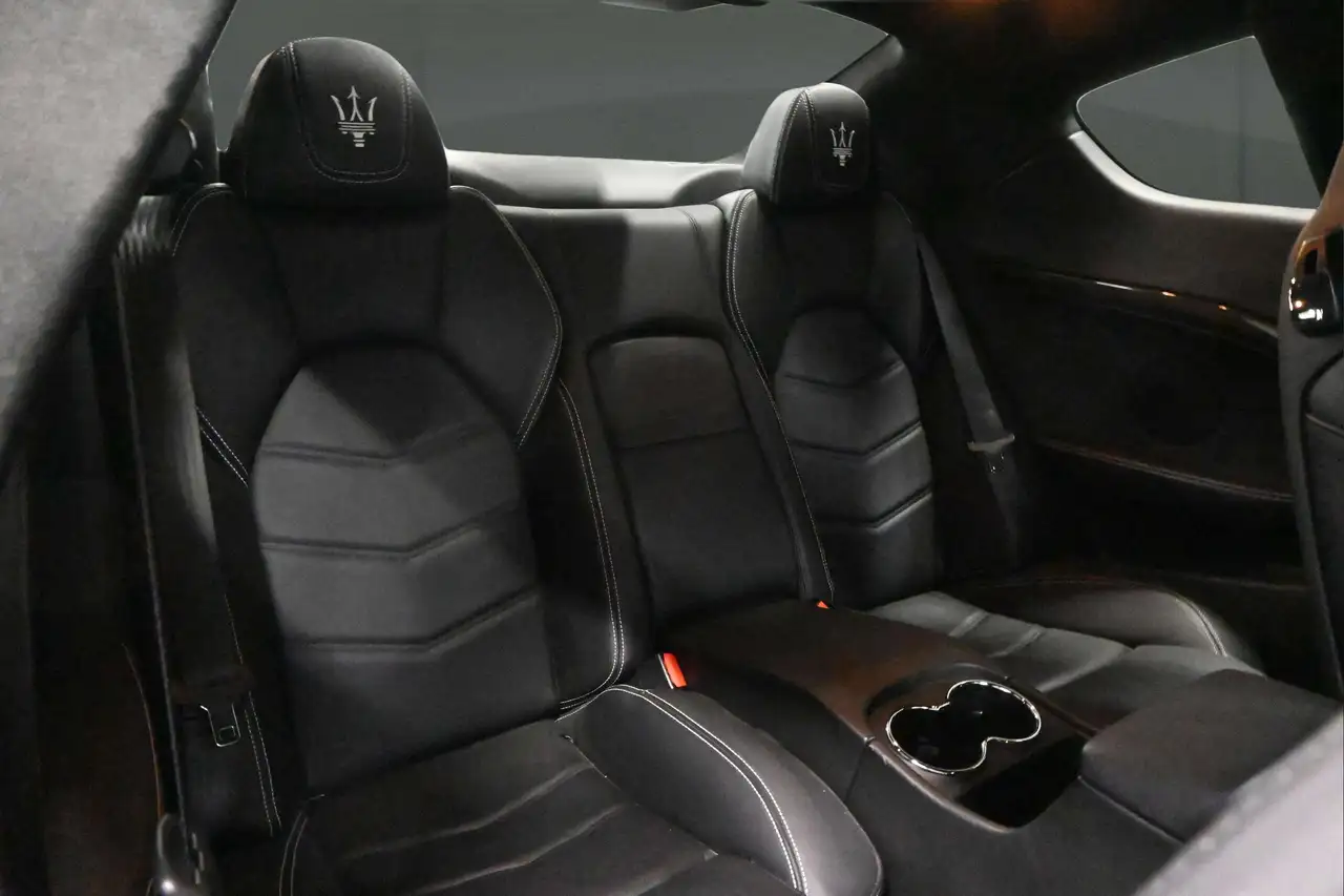 Maserati GranTurismo снимка Maserati GranTurismo