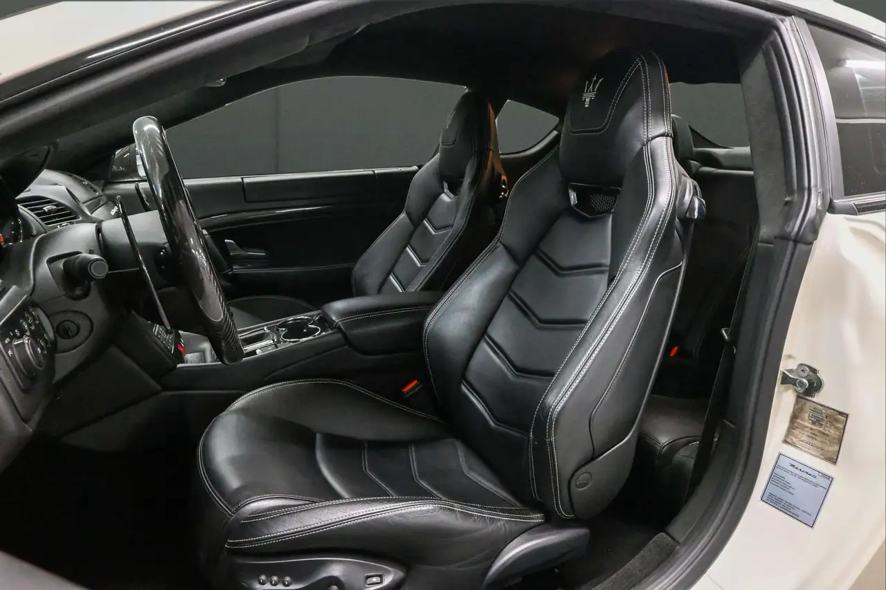 Maserati GranTurismo снимка Maserati GranTurismo