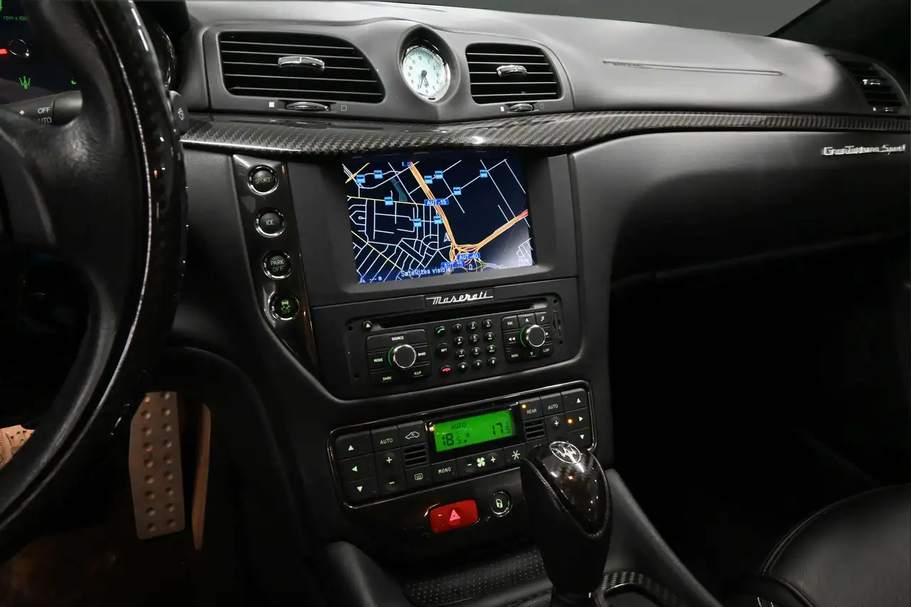Maserati GranTurismo снимка Maserati GranTurismo