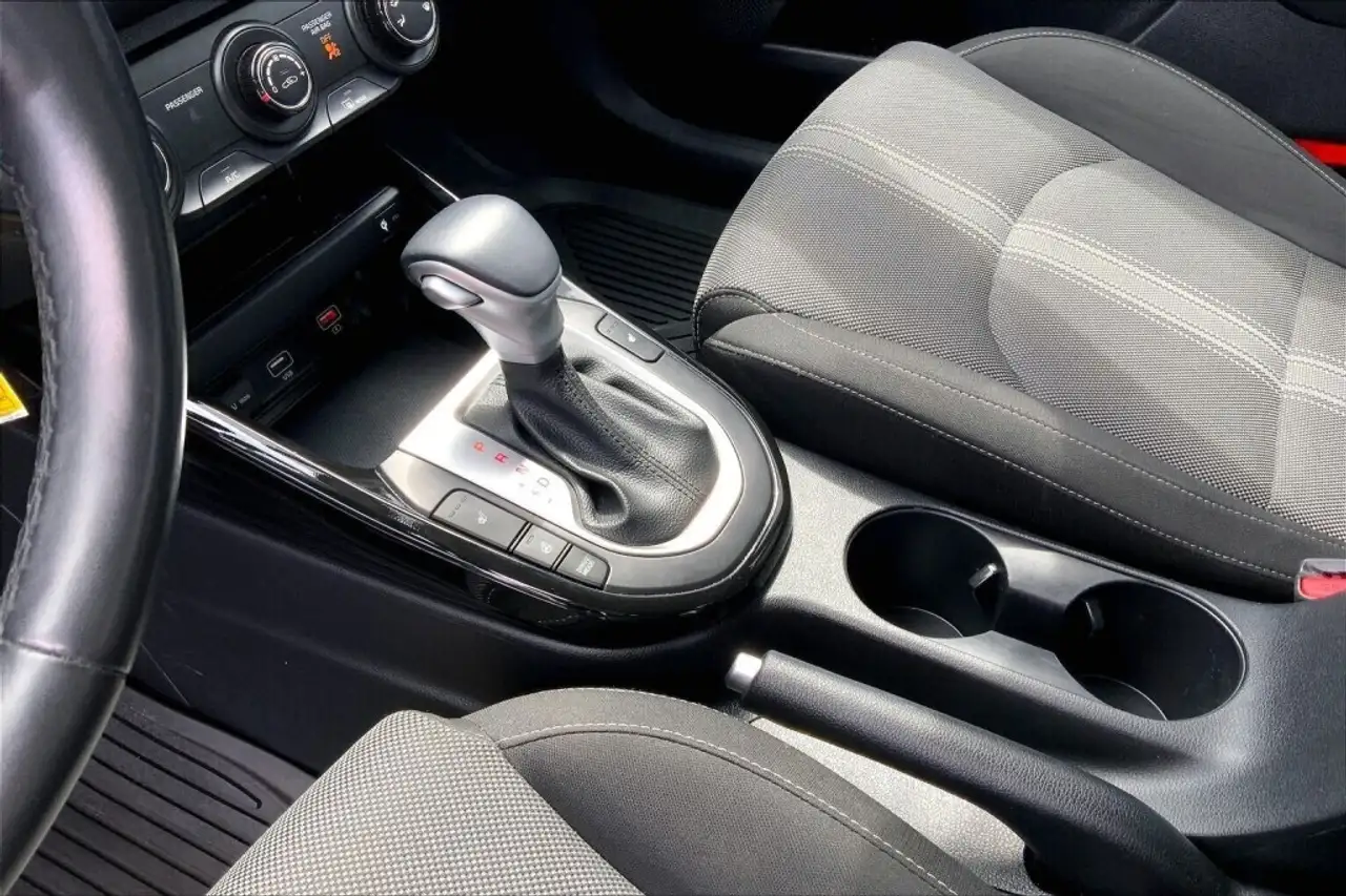 Kia Forte photo Kia Forte