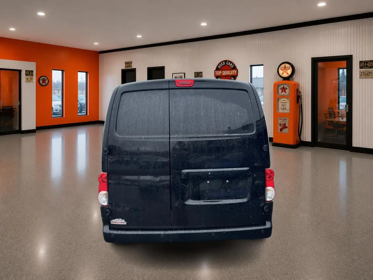 Nissan NV200 снимка Nissan NV200