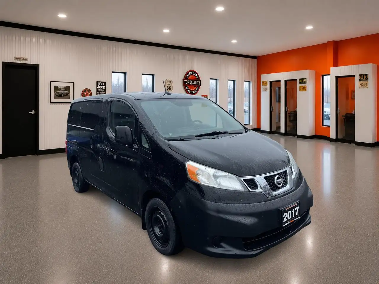 Nissan NV200 снимка Nissan NV200