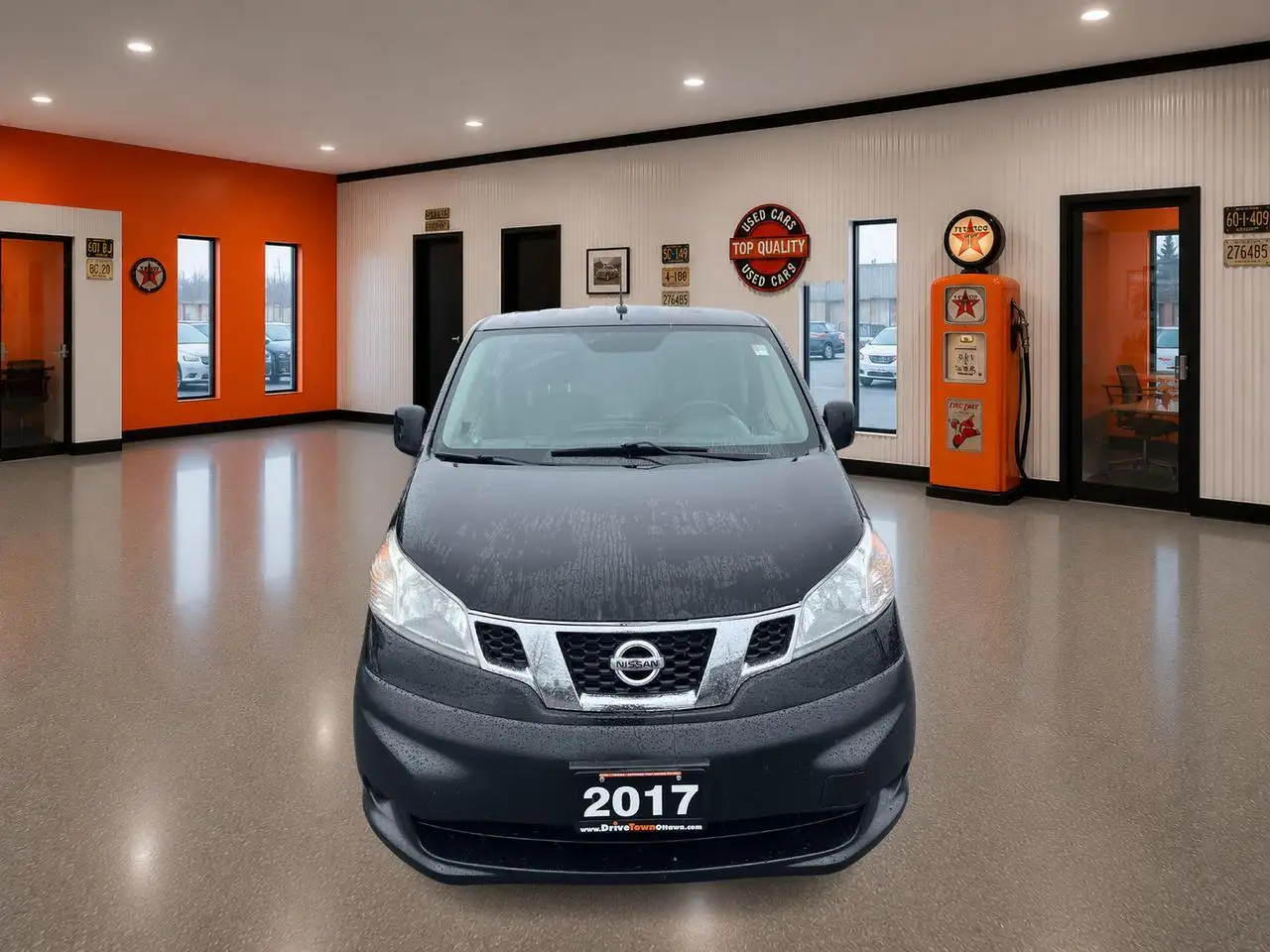 Nissan NV200 снимка Nissan NV200