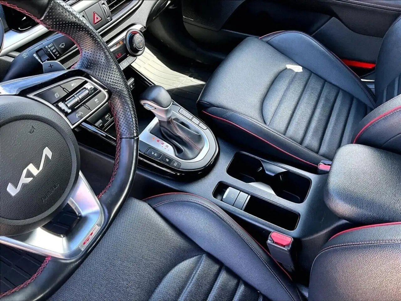 Kia Forte fotografie Kia Forte