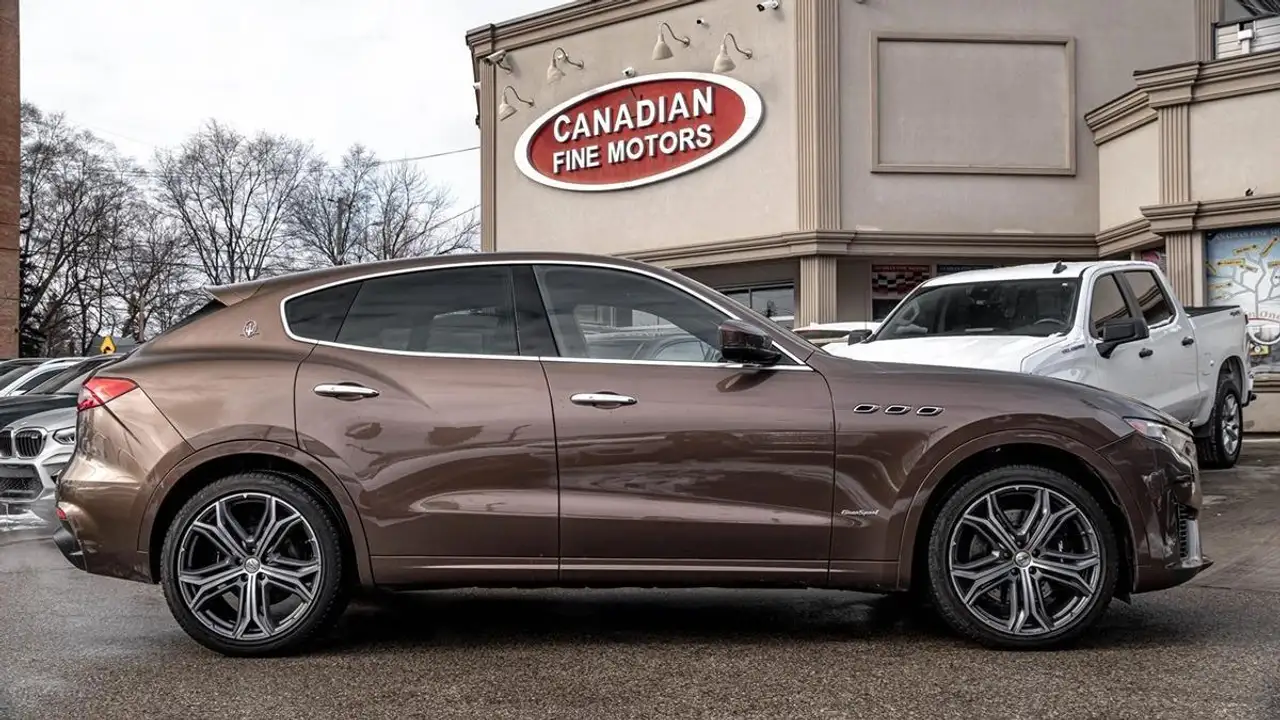 Maserati Levante photo Maserati Levante