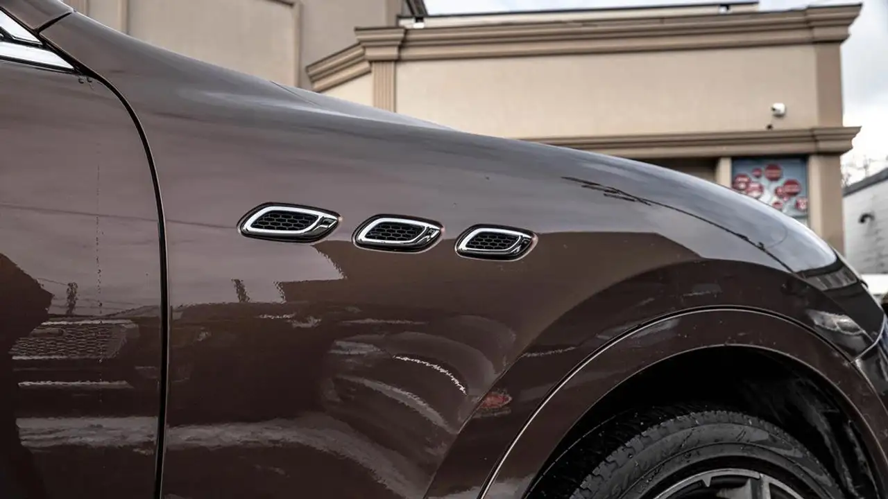 Maserati Levante photo Maserati Levante