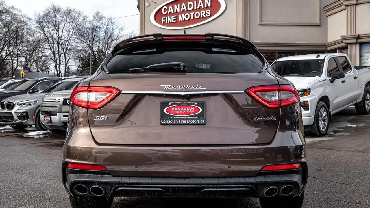 Maserati Levante photo Maserati Levante