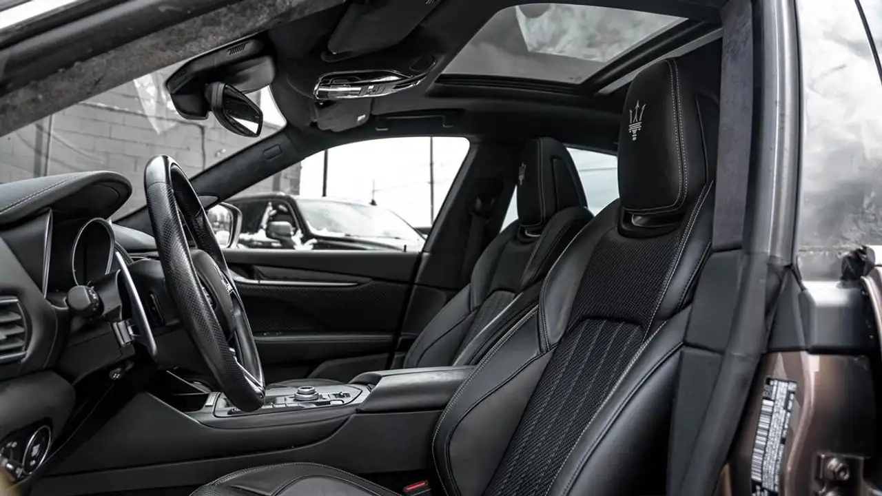 Maserati Levante photo Maserati Levante