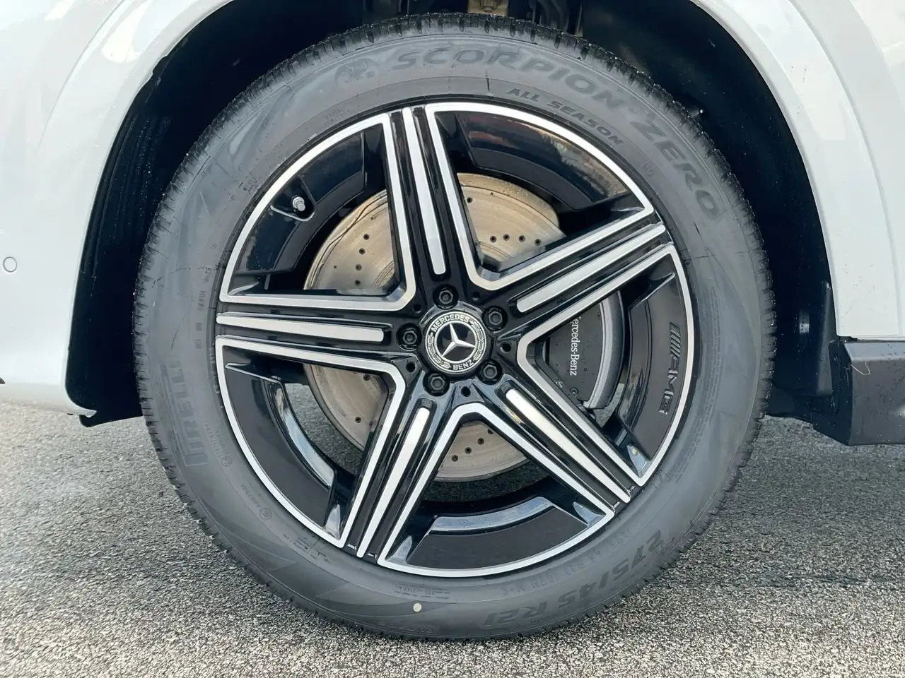 Mercedes-Benz GLE снимка Mercedes-Benz GLE