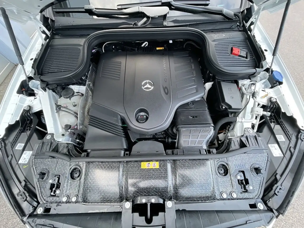 Mercedes-Benz GLE снимка Mercedes-Benz GLE