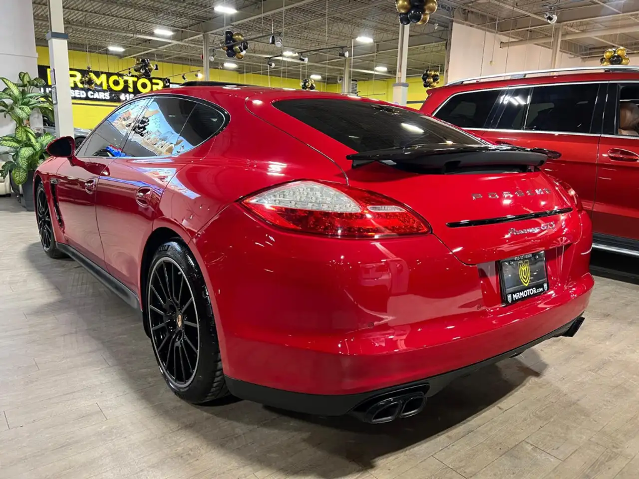 Porsche Panamera снимка Porsche Panamera