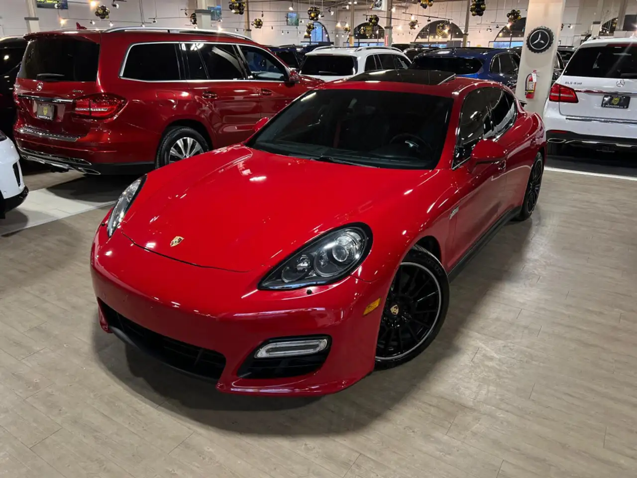 Porsche Panamera снимка Porsche Panamera