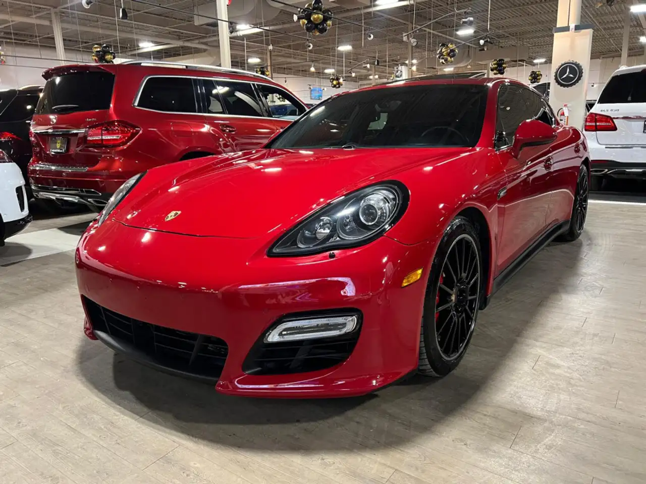 Porsche Panamera снимка Porsche Panamera