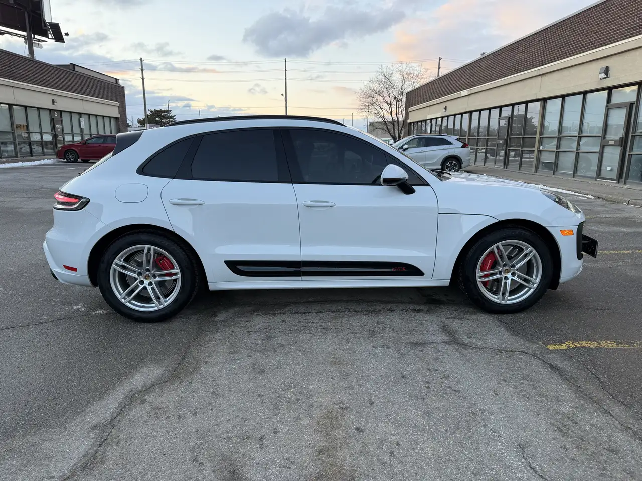 Porsche Macan снимка Porsche Macan