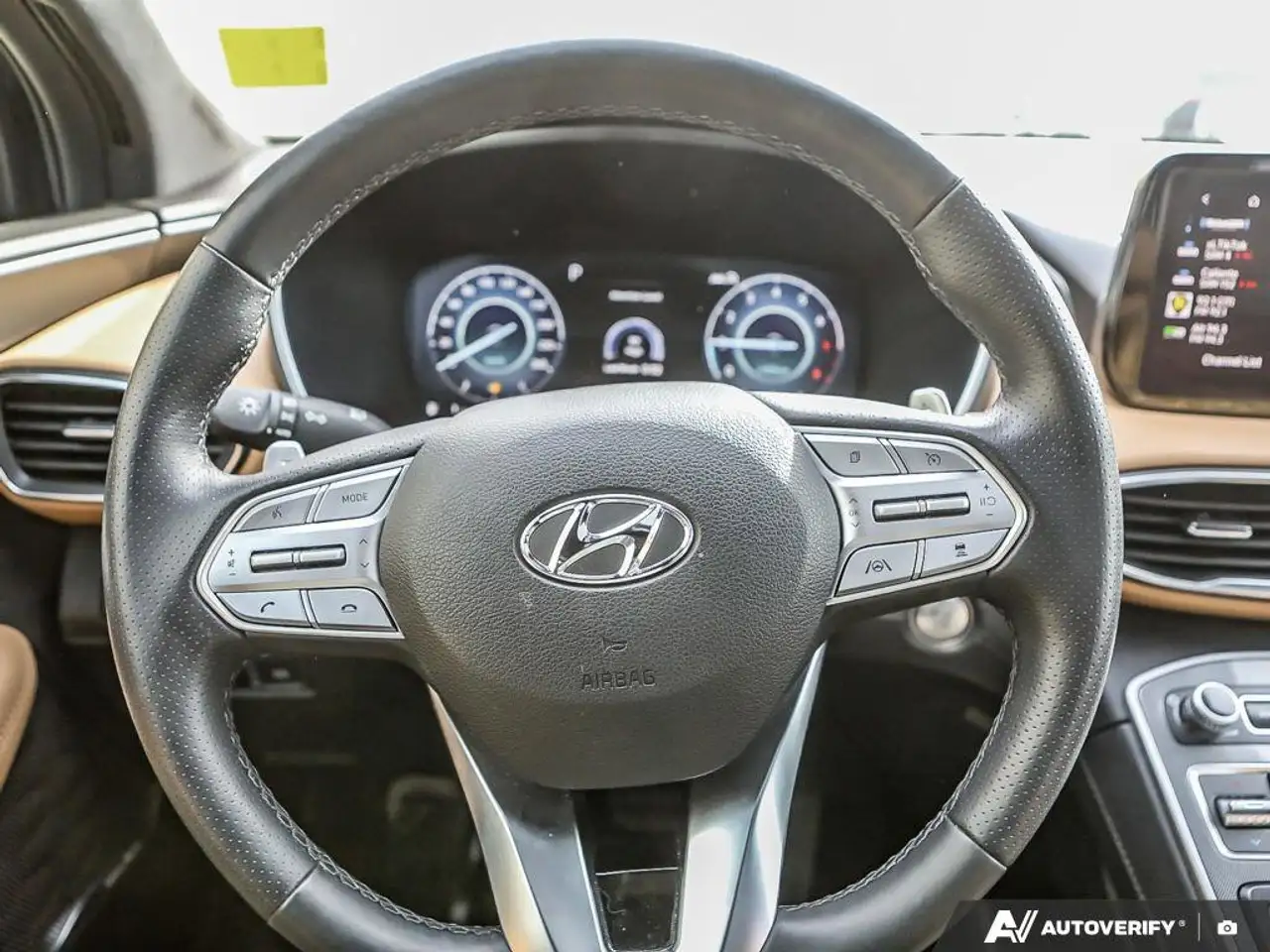 Hyundai SANTA FE photo Hyundai SANTA FE
