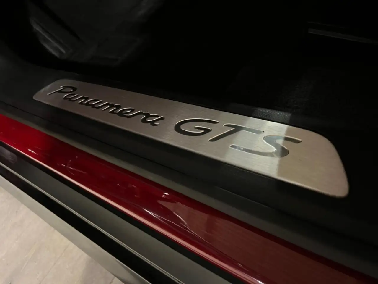 Porsche Panamera снимка Porsche Panamera