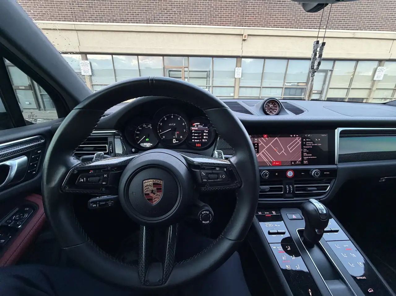 Porsche Macan снимка Porsche Macan
