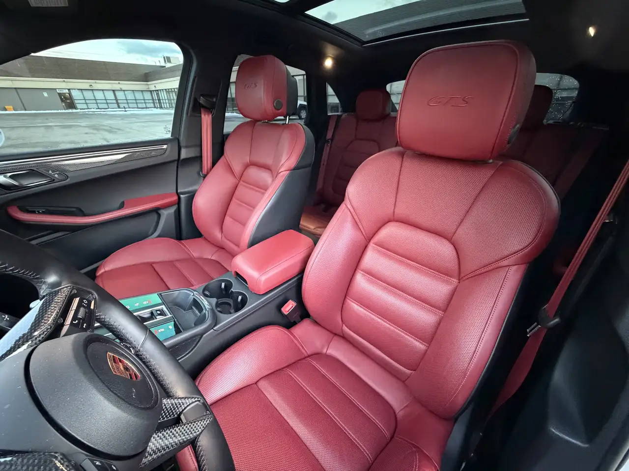 Porsche Macan снимка Porsche Macan