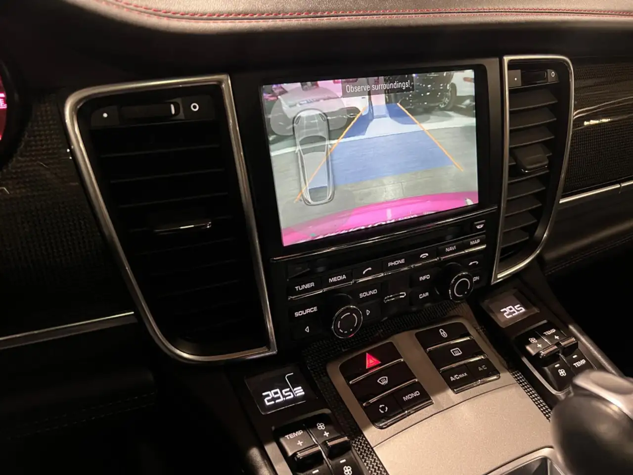 Porsche Panamera снимка Porsche Panamera