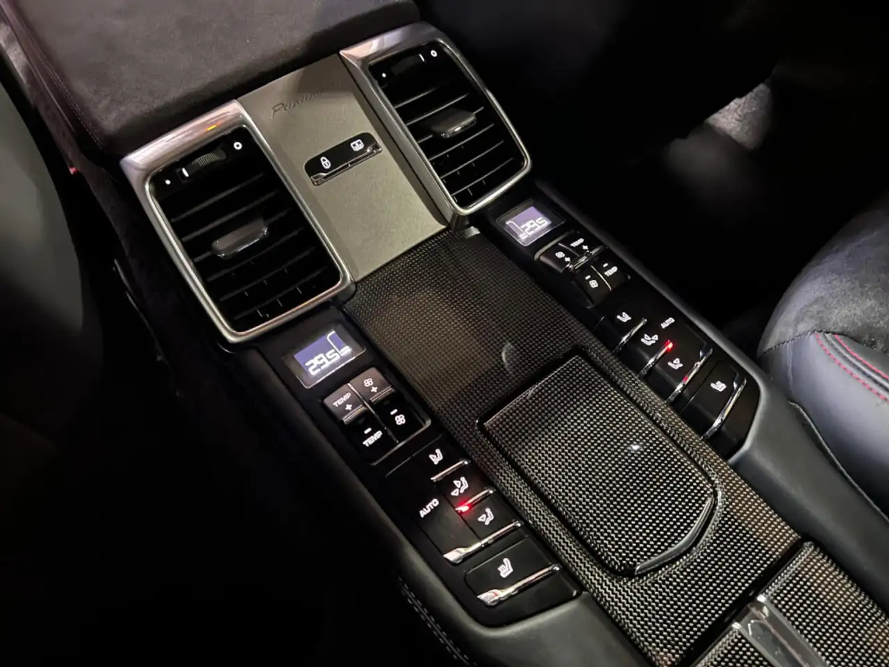 Porsche Panamera снимка Porsche Panamera
